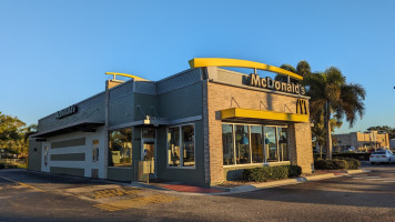 Mcdonald's outside