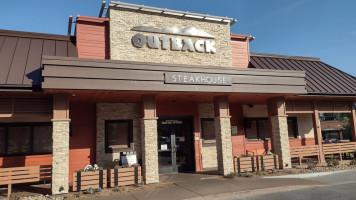 Outback Steakhouse outside