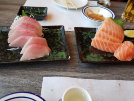 Makoto Sushi food