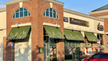 Panera Bread outside