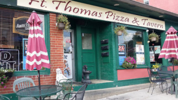 Fort Thomas Pizza And Tavern inside