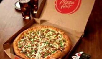 Pizza Hut food