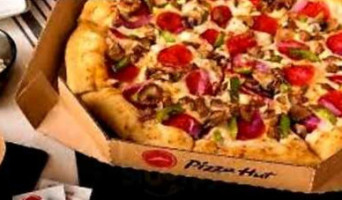 Pizza Hut food