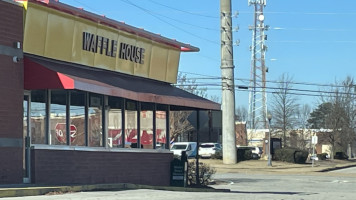 Waffle House outside