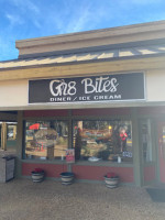 Gr8 Bites food