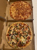 Pie Zona Pizza food