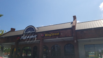 Wing Street outside