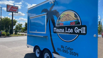 Mauna Loa Grill outside