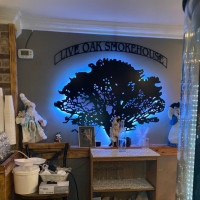 Live Oak Smokehouse food