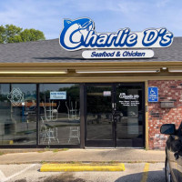 Charlie D's Chicken And Seafood East outside