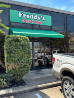 Freddy's Deli Grill outside