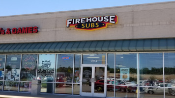 Firehouse Subs Alton Corners outside