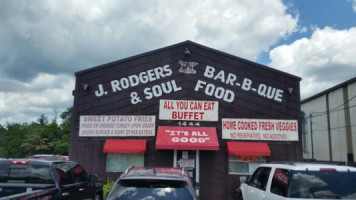 J Rodgers Bbq food