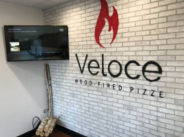 Veloce Wood-fired Pizze inside