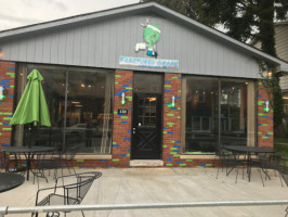 Fractured Grape Wine Cellars In New Wilm food