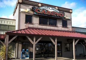 Riverbend Lounge Hawks Prairie Casino food