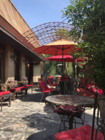 Garden Cafe (of Sherman Oaks) outside