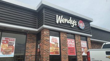 Wendy's outside