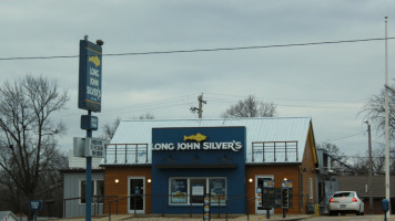 Long John Silver's outside