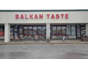 Balkan Taste outside