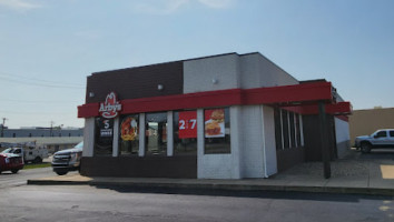 Arby's In Wash outside