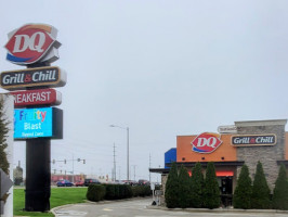 Dairy Queen Grill Chill In Bloom outside