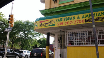 Maxwells Caribbean/american Take-out outside