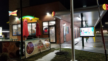 Sonic Drive-in inside