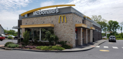 Mcdonald's outside