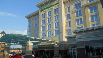 Holiday Inn Suites East Peoria, An Ihg inside