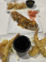Trapper's Sushi Avondale food