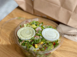 Chopt Creative Salad Co. inside