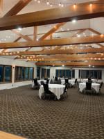 Silver Spring Golf Banquet Center inside