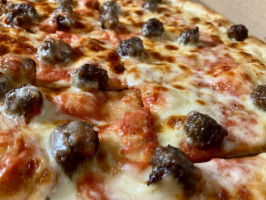 Buddy's Pizza Steak Teutonia food