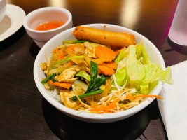 Chokdee Thai Cuisine Of Round Rock food