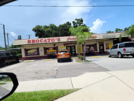 Brocato's Sandwich Shop outside