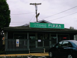 Viramis Pizza outside