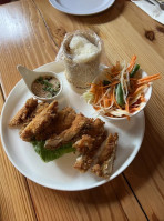 Habrae Thai Dessert Cafe food