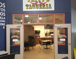 Pappi's Taqueria Y Mas food