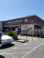 Babylon City Market outside