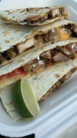 Truckin’ Tacos food