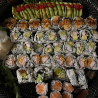 Sushi Me food