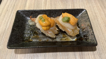 Yuubi Sushi food