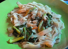 Mint Thai Cuisine food