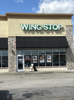 Wingstop inside