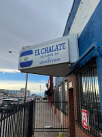 El Chalate outside
