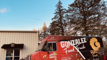 González Food Truck food