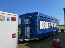 The Bigger Picture Chow Wagon food
