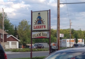 Larry's Clam food