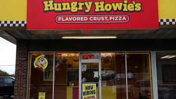 Hungry Howie's Pizza food